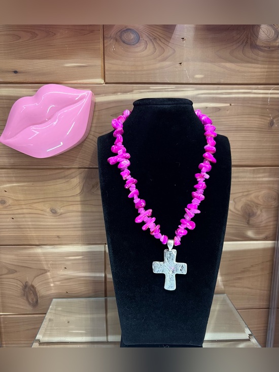 Free People Jewelry - Free People Hot Pink Chip Necklace with Hammered Silver Cross